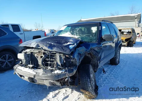 2005 Chevrolet Blazer Ls from USA, damaged, VIN 1GNCT18X05K110190